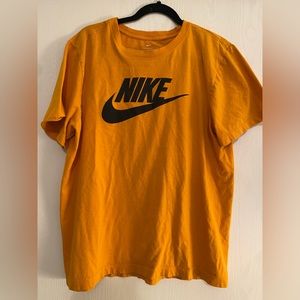 Nike tee shirt